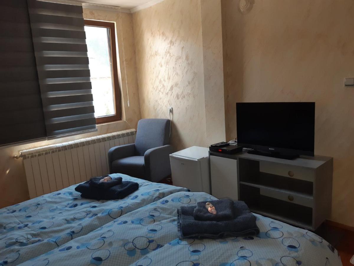 Къща Томови,Стаи За Гости Dövlen Dış mekan fotoğraf