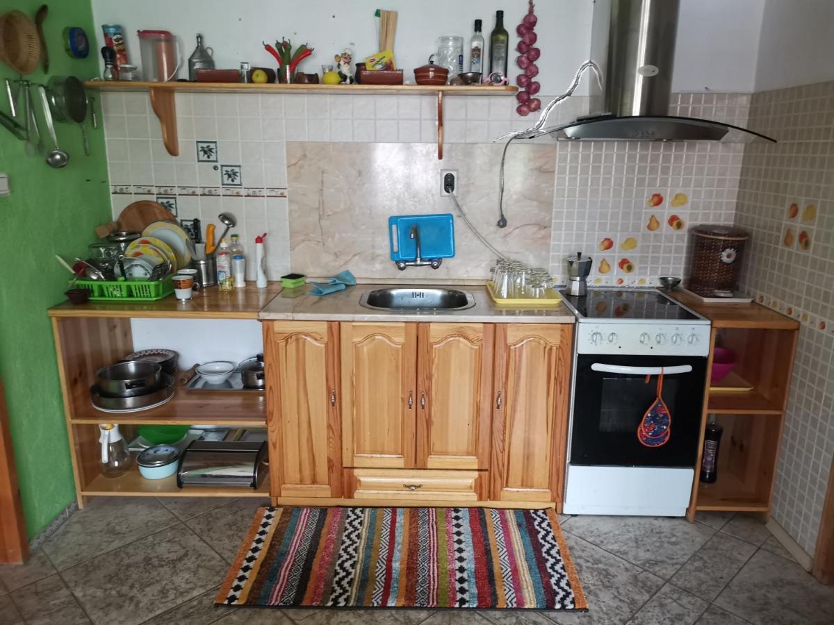 Къща Томови,Стаи За Гости Dövlen Dış mekan fotoğraf